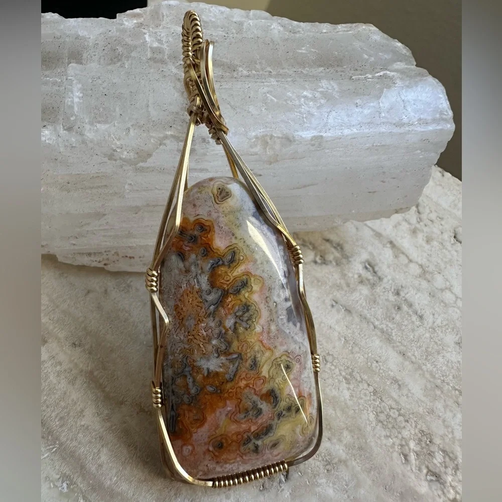 Exceptional Crazy Lace Agate High Quality Necklace Pendant